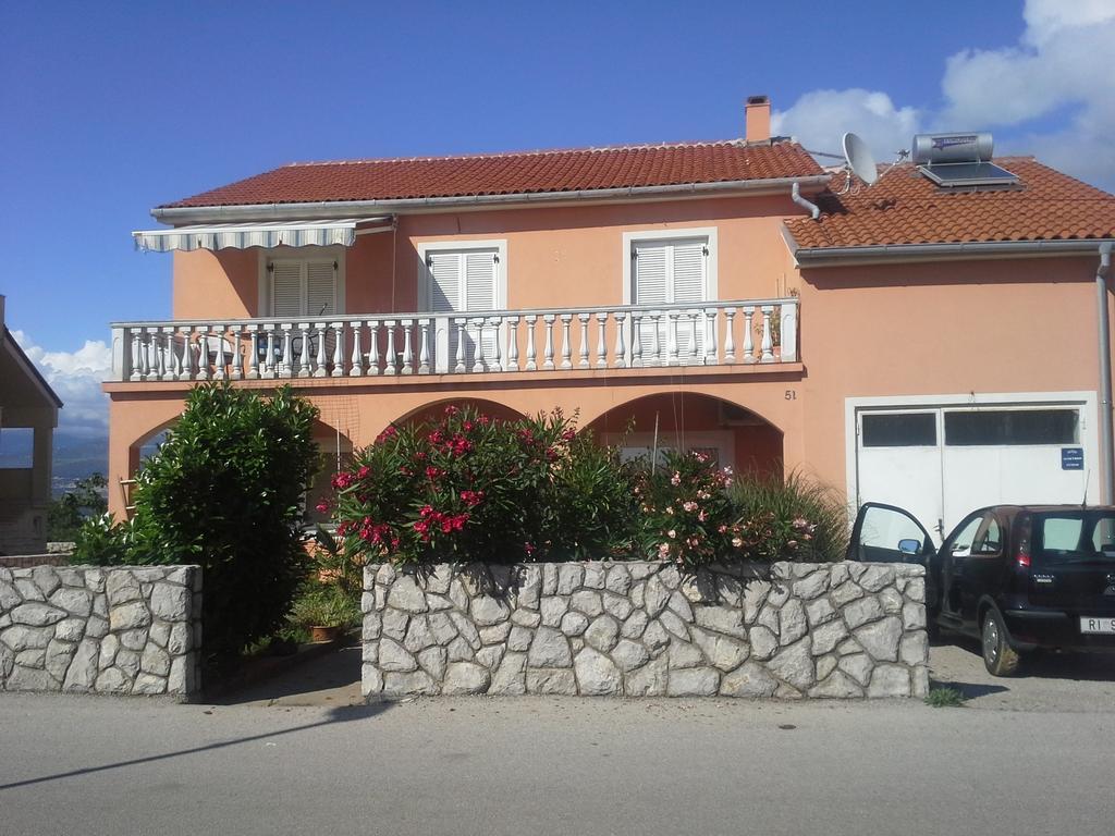 Apartments Matic Omišalj الغرفة الصورة